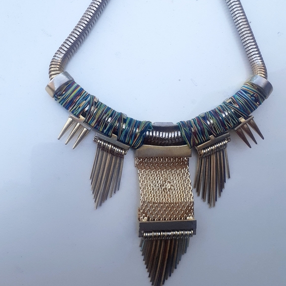 Gold statement necklace‼️Dynamic Vince Camuto - Picture 2 of 5